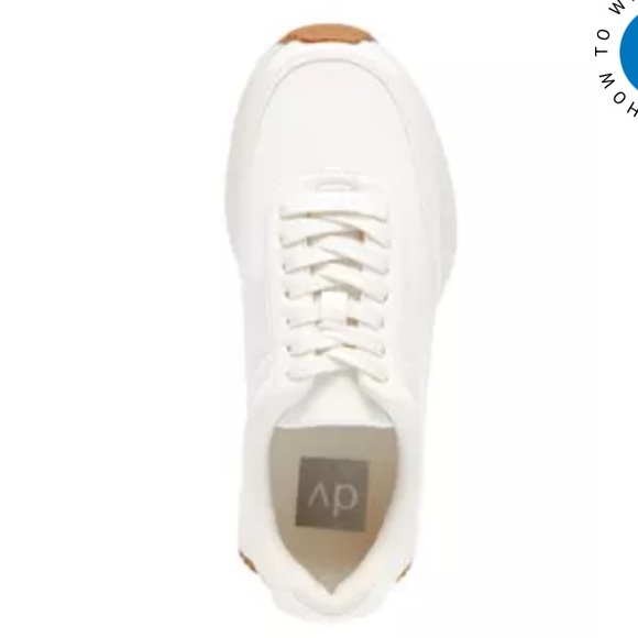 Dolce Vita Bettie Sneaker - Picture 4 of 4